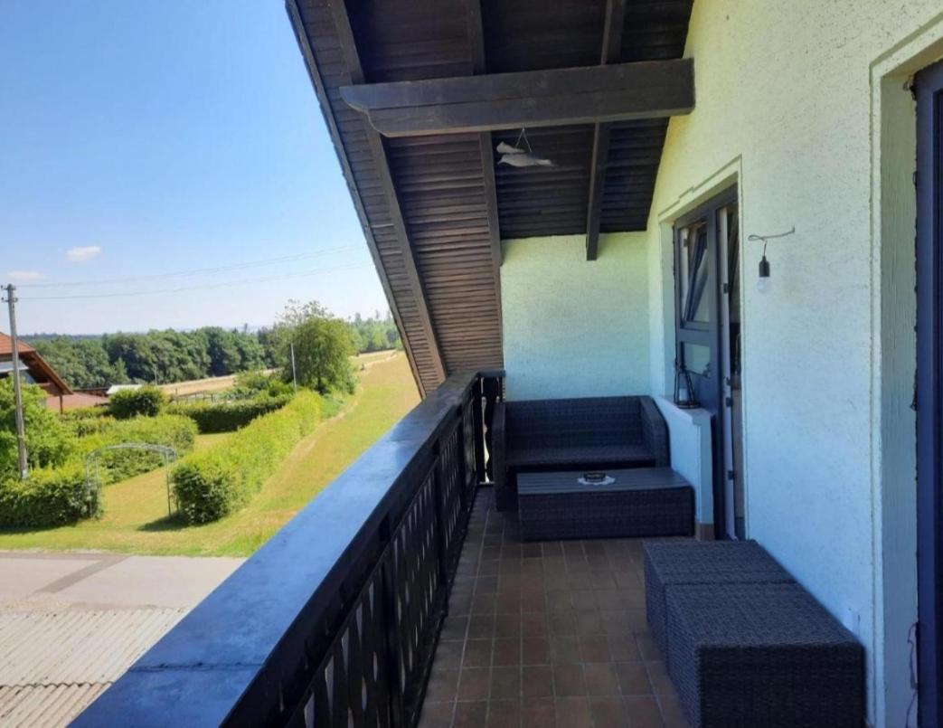 Geishoehe Landgasthof Rose Dammbach Camera foto